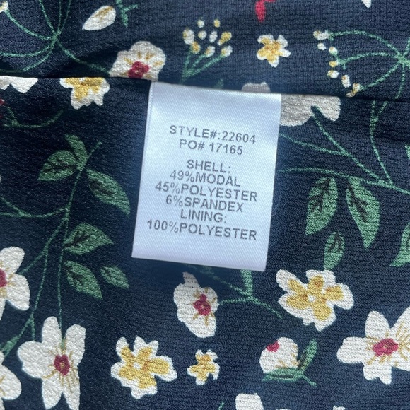 Skies Are Blue Hannah Open Red Blazer - Picture 5 of 8